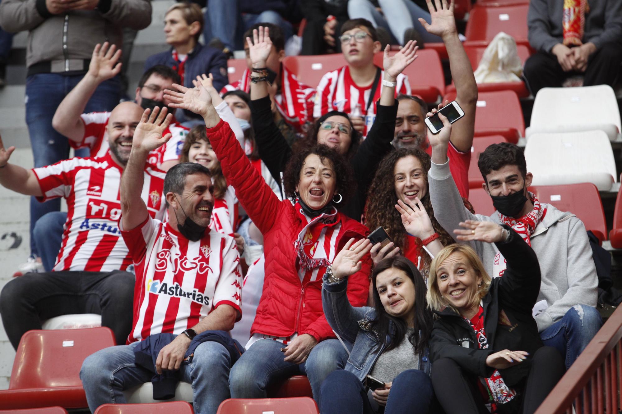 EN IMÁGENES: Así fue el derbi asturiano en El Molinón