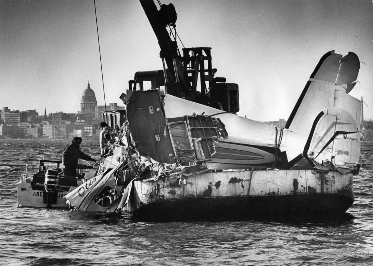 Los restos del avión accidentado en 1967