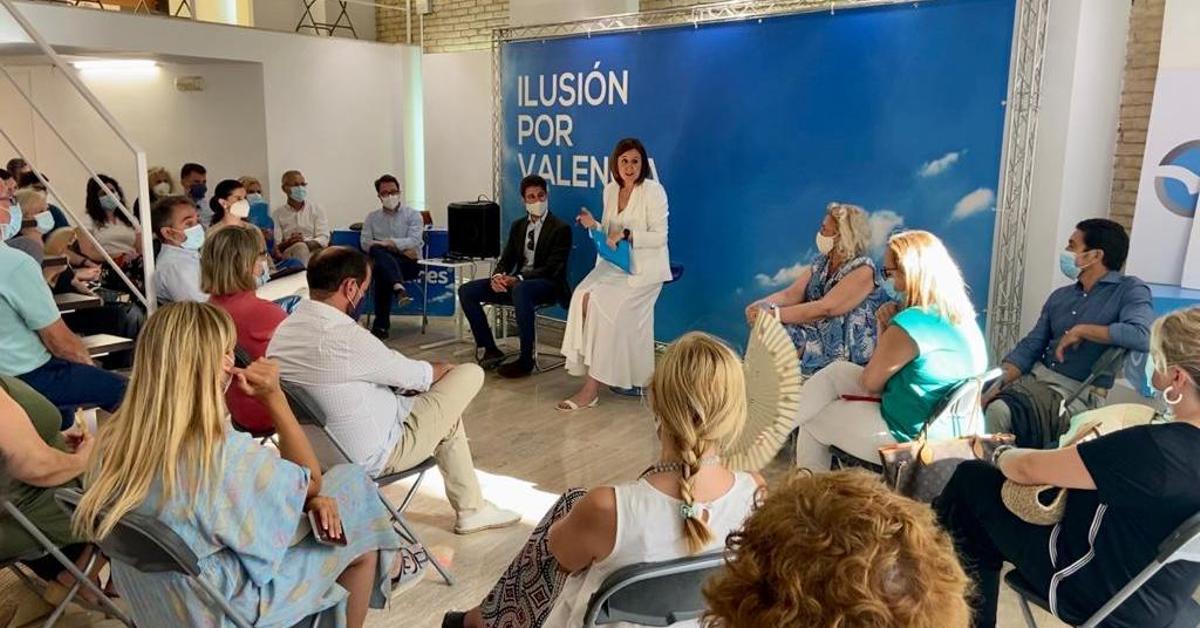 Català presenta un nuevo equipo experimentado y conocedor de la ciudad