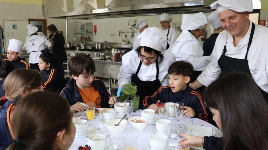 Porriño lleva a la práctica los hábitos saludables con desayunos a los escolares