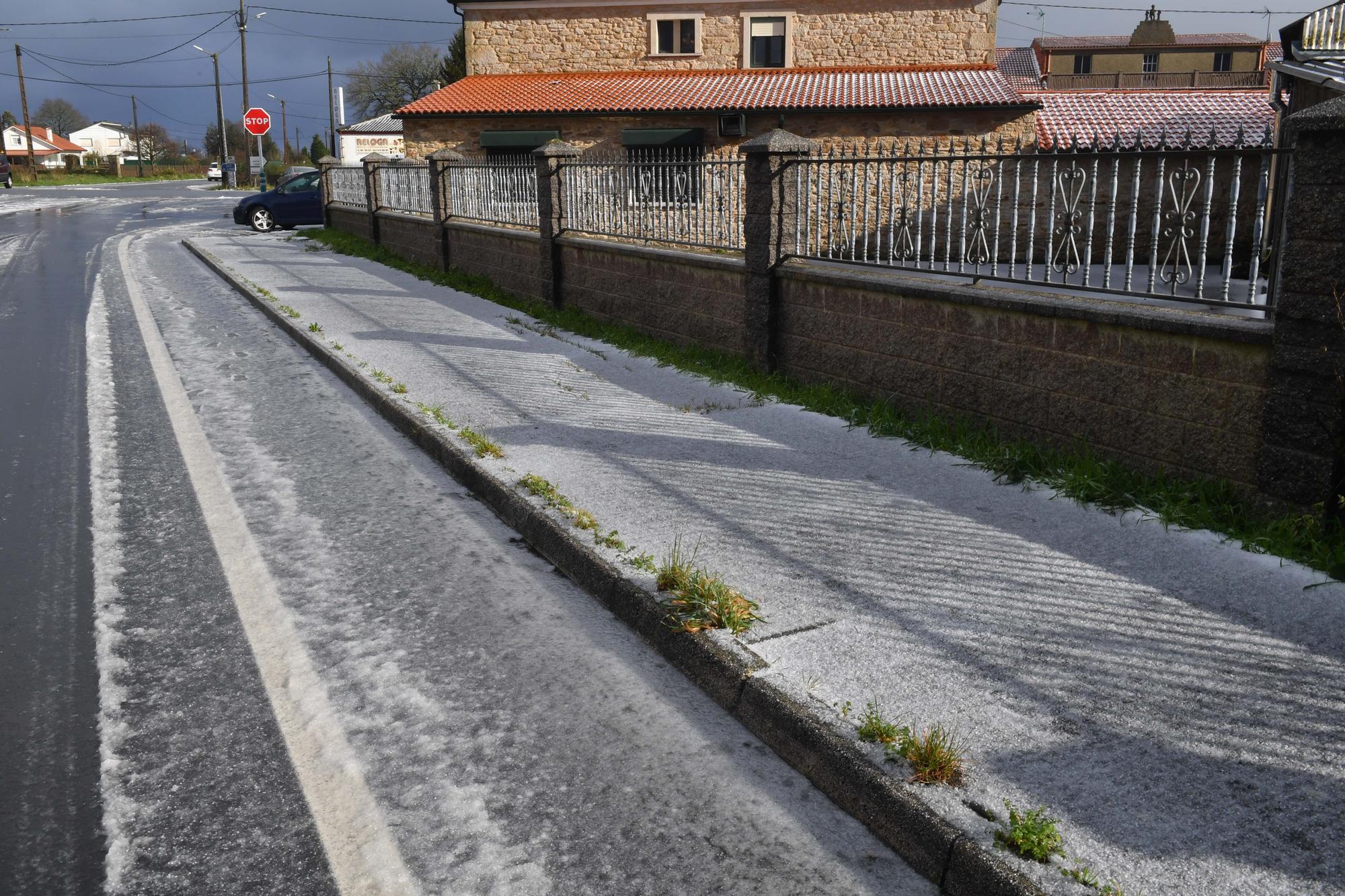 La nieve llega a la montaña de A Coruña