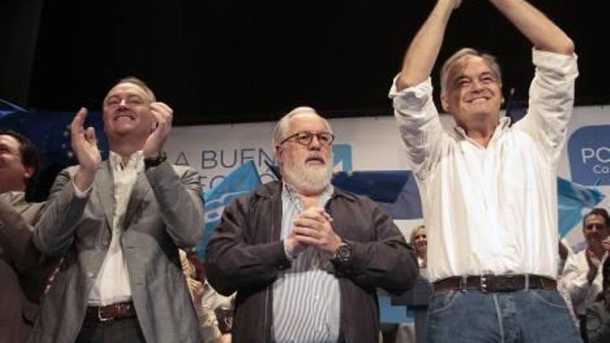 El PP llama al voto frente a la «amenaza»  del tripartito y el independentismo