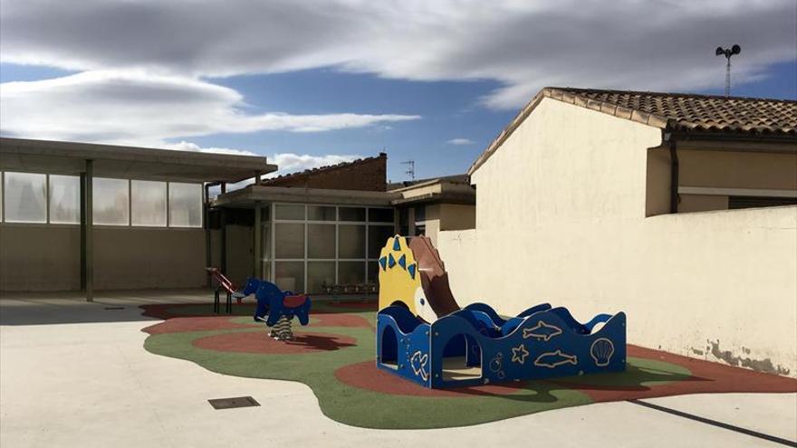 La escuela infantil Chiribillas inicia el curso con el patio de recreo renovado