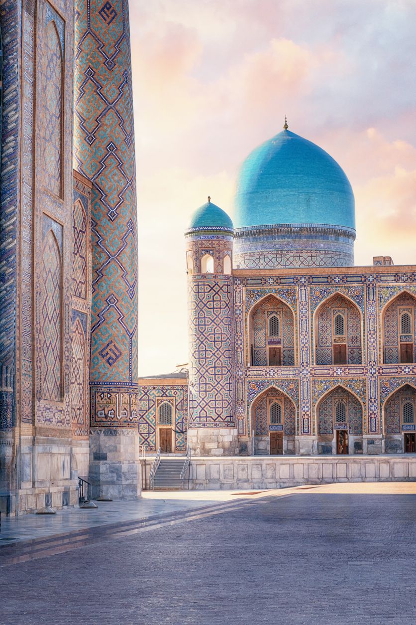 Madrasa Tilya-Kori en la Plaza Registán, Samarcanda