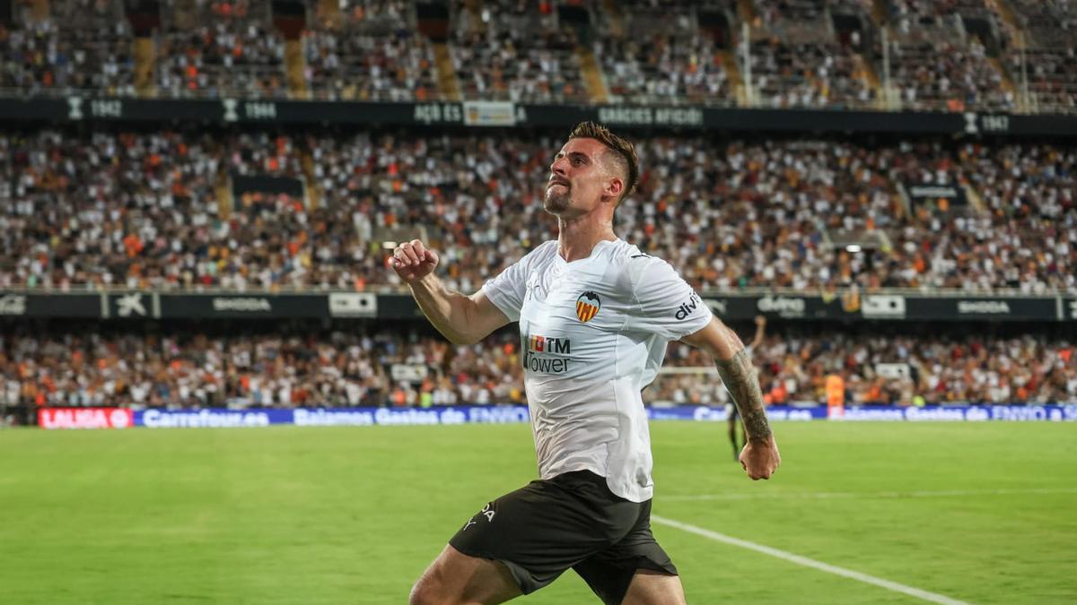 El Valencia CF - Athletic Club jugado en Mestalla, en imágenes