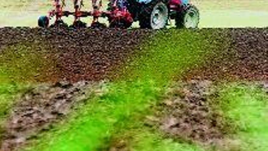 El parque agrícola de Galicia crece un 22%, con 3.000 máquinas más este año