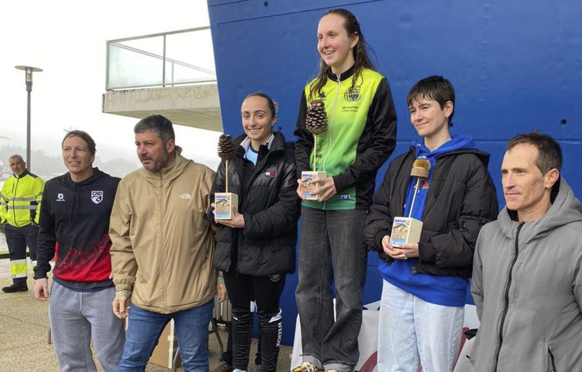 Andrea Vázquez, podio en el Trail de Outes | CEDIDA