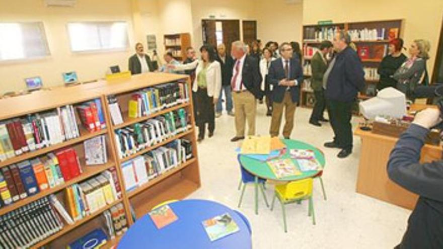 La biblioteca del Cerro estrena sede y el antiguo edificio se devolverá a la Junta