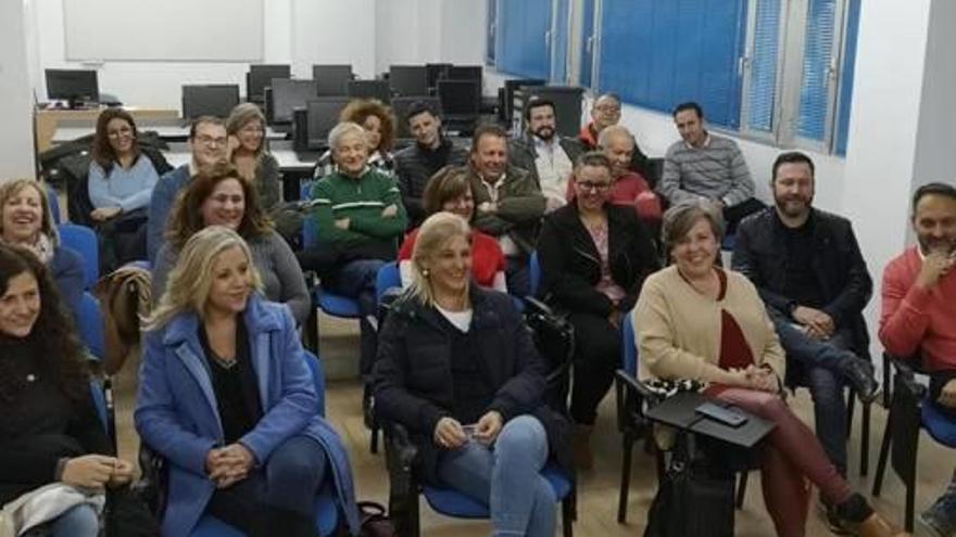 La junta comarcal del PP celebrada el miércoles en Algueña.