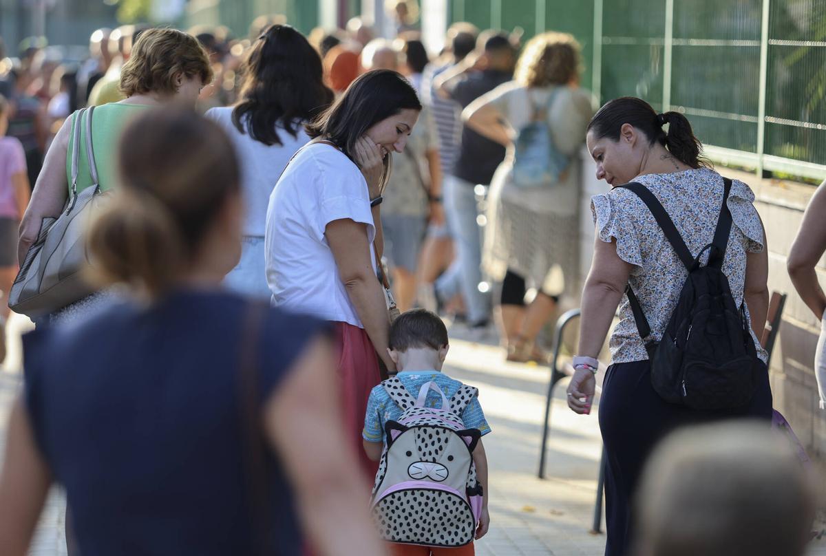 Vuelta al cole en el CEIP Constitució de Quart de Poblet.