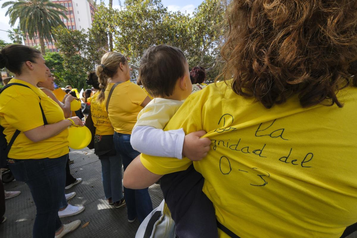 Concentración de trabajadoras de centros de educación infantil (0 a 3 años), en el parque San Telmo