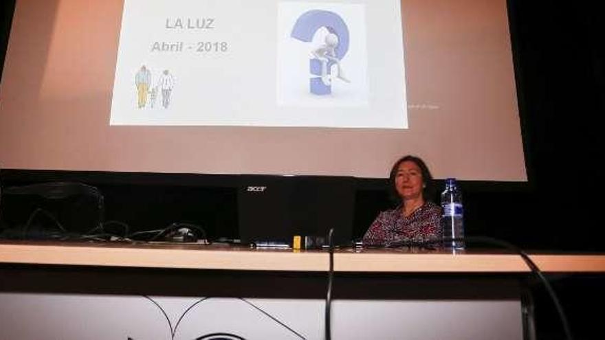 Trinidad Pérez, ayer, durante la charla-coloquio en La Luz.