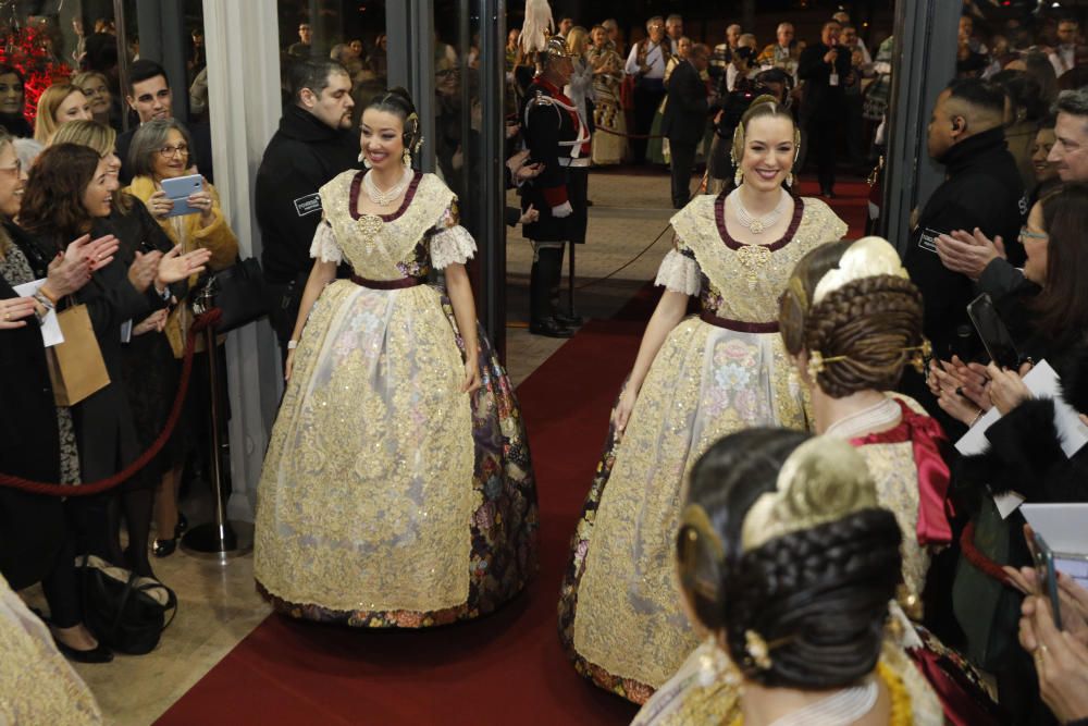 Así ha sido la exaltación de la fallera mayor de València, Marina Civera