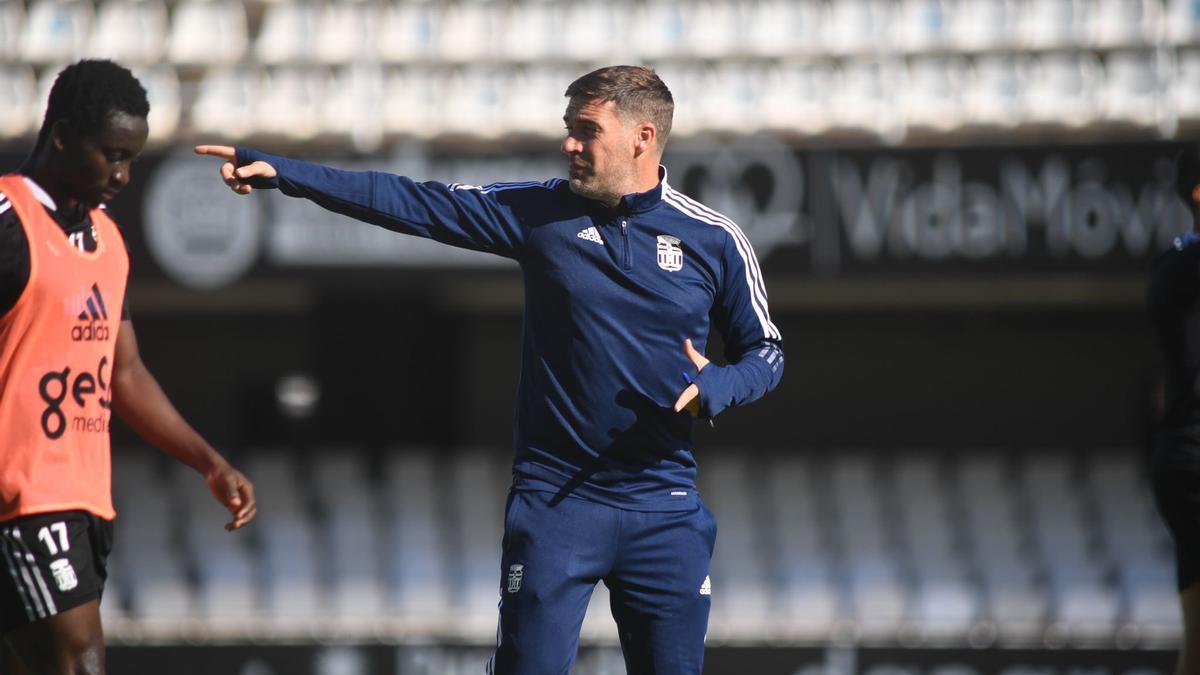 Luis Carrión en un entrenamiento del equipo