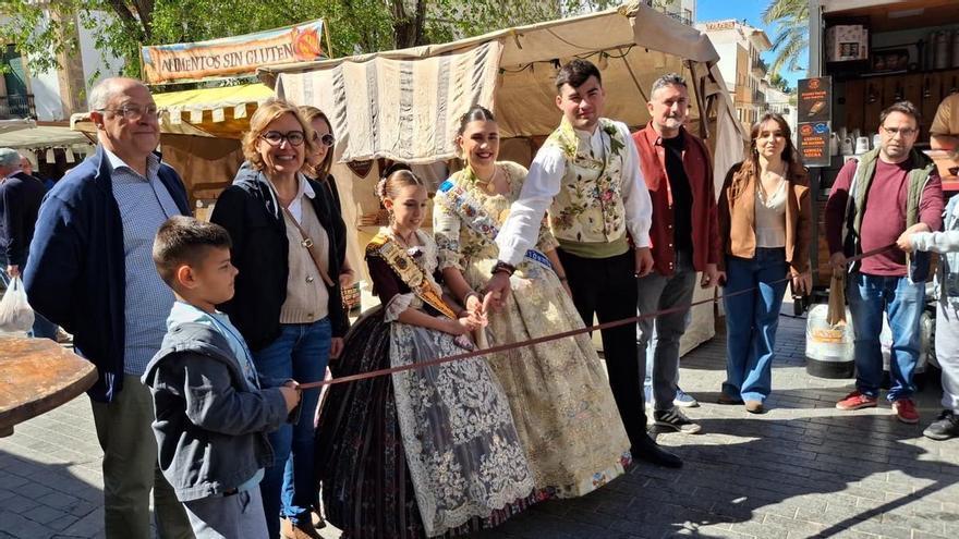Los artesanos, a sus anchas en el centro histórico: comienza la gran Fira d'Artesania de Xàbia