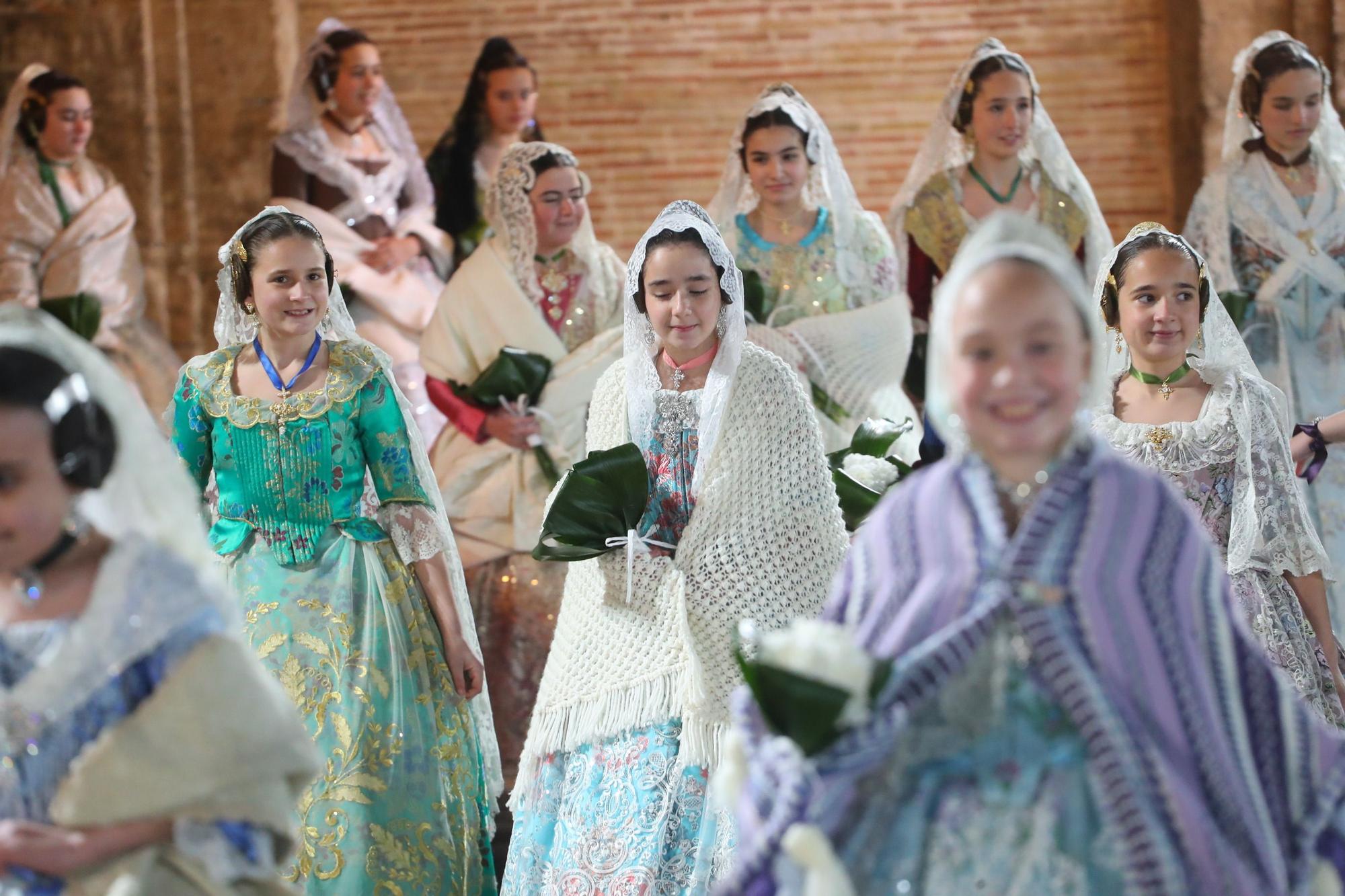 Búscate en el primer día de ofrenda por la calle de la Paz (entre las 22:00 a las 24:00 horas)