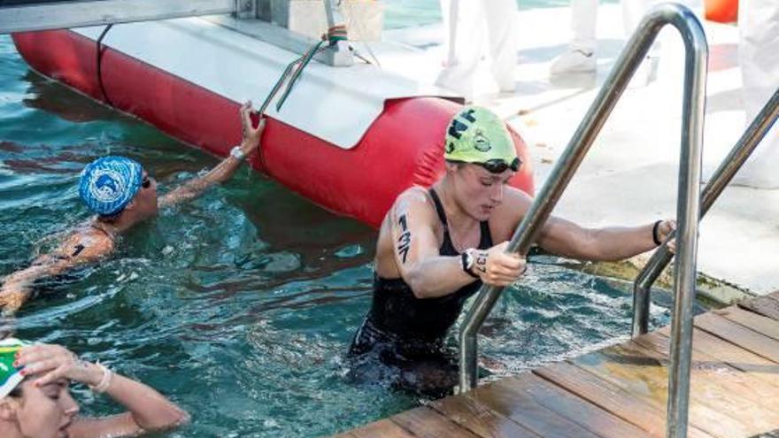 La nedadora Mireia Belmonte, en el moment de sortir de l&#039;aigua.