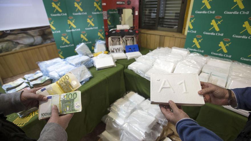 Desarticulan en un chalé de Serra el laboratorio de coca más completo de España