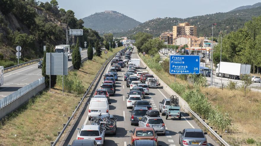 Aquest dissabte ja es van generar cues a la Jonquera