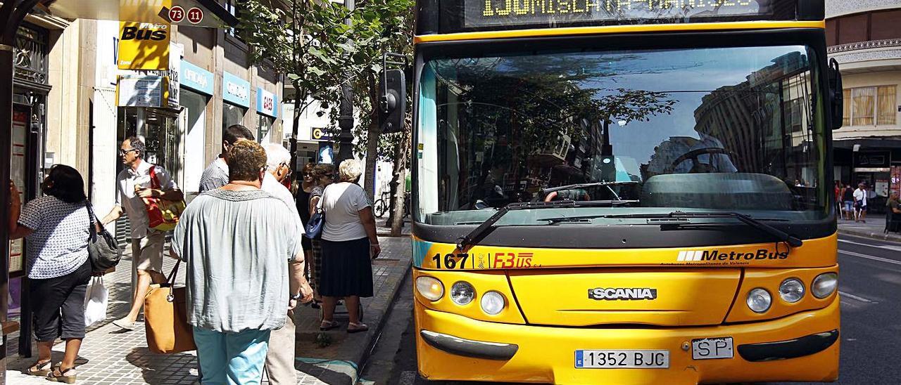 Uno de los autobuses de MetroBus.  | M.A.MONTESINOS