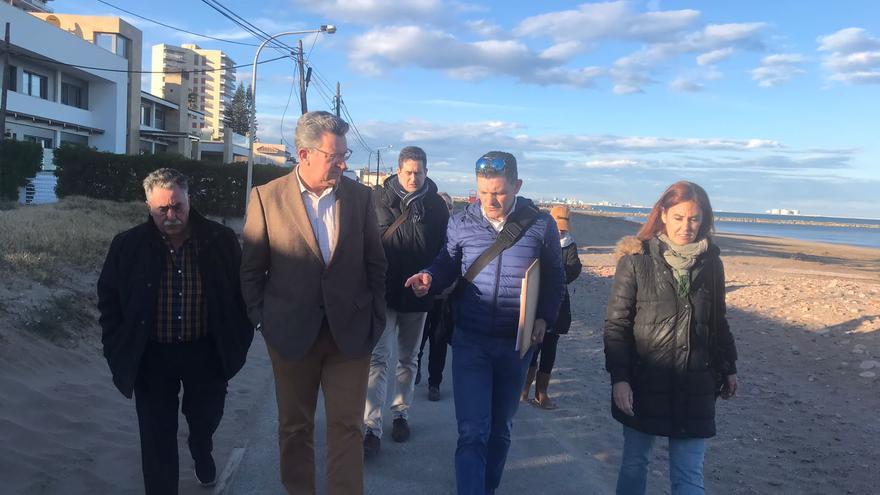 El PP del Puig pide unificar el paseo marítimo y ampliar los espigones