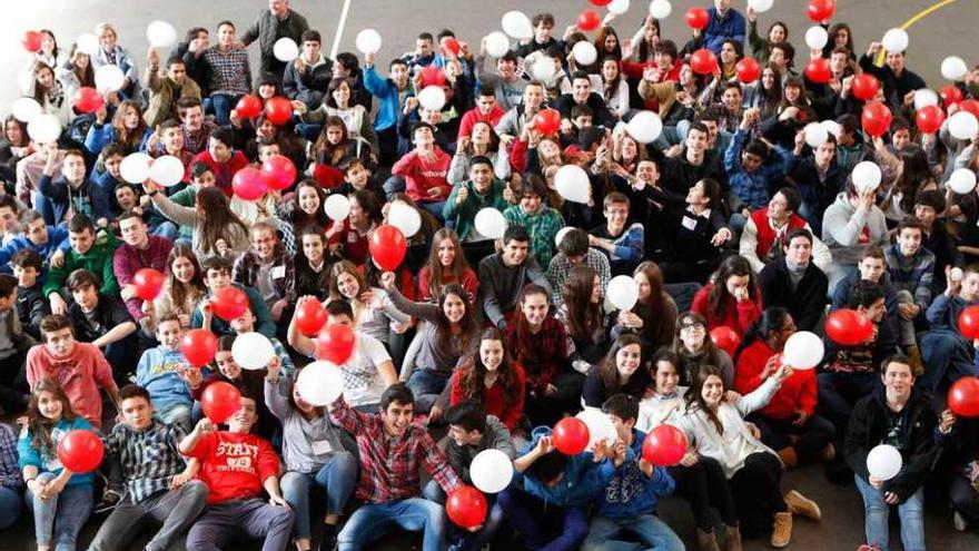 Foto de familia de los alumnos del Codema de 4.º de ESO y 1.º de Bachillerato.