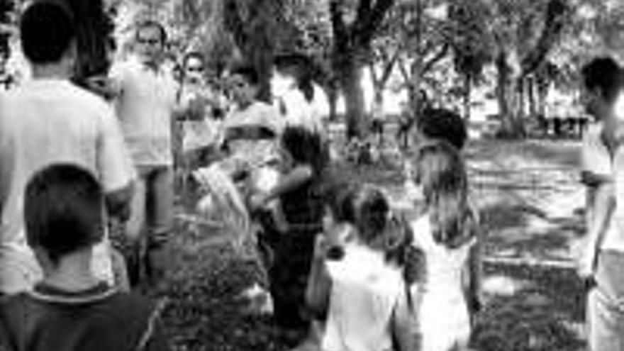 90 niños se inscriben en actividades de la Asociación Juvenil de Villafranco[antetit.107]PROGRAMA DE ´VIVE EL VERANO´ EN LA PEDANIA DE BADAJOZ