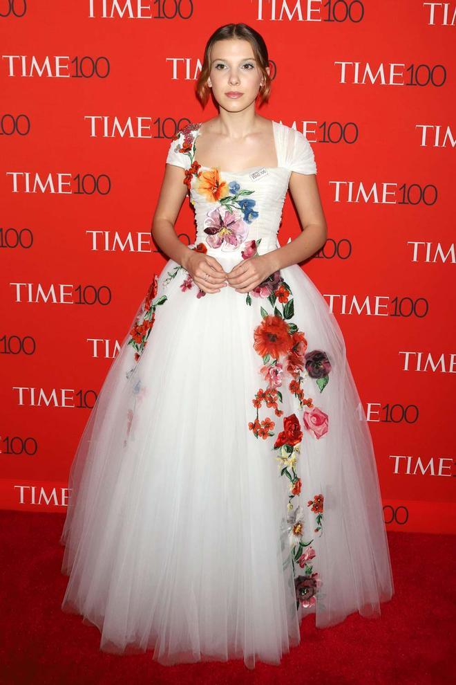 Millie Bobby Brown, con un vestido muy primaveral en la gala Times 100