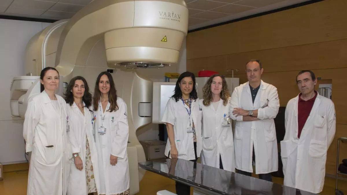 Radiocirugía no invasiva de alta precisión contra tumores malignos en el cerebro: la última herramienta que ha incorporado el HUCA