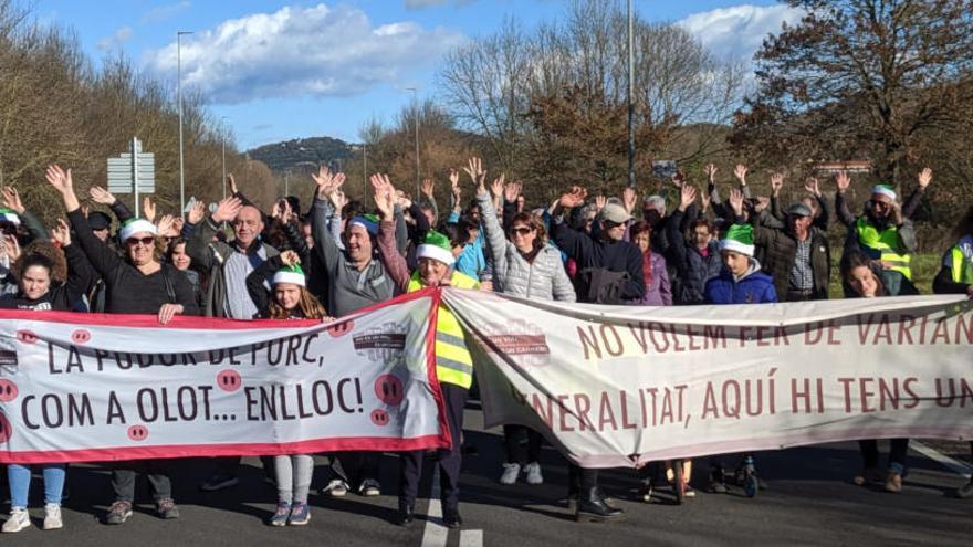 La plataforma &#039;No és un Vial&#039; d&#039;Olot aconsegueix més de 7.000 signatures