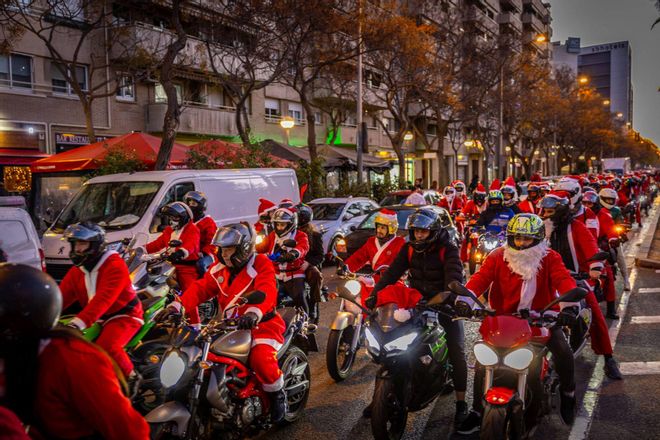 La policía advierte con multas a la Papanoelada si los motoristas circulan en masa hacia Barcelona - El Periódico