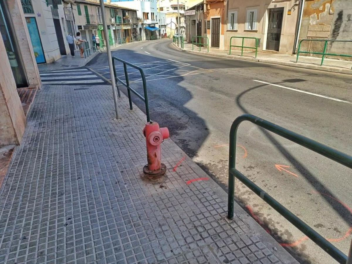 In dieser Kurve im Stadtteil Coll d'en Rabassa in Palma kam es zu dem Unfall.