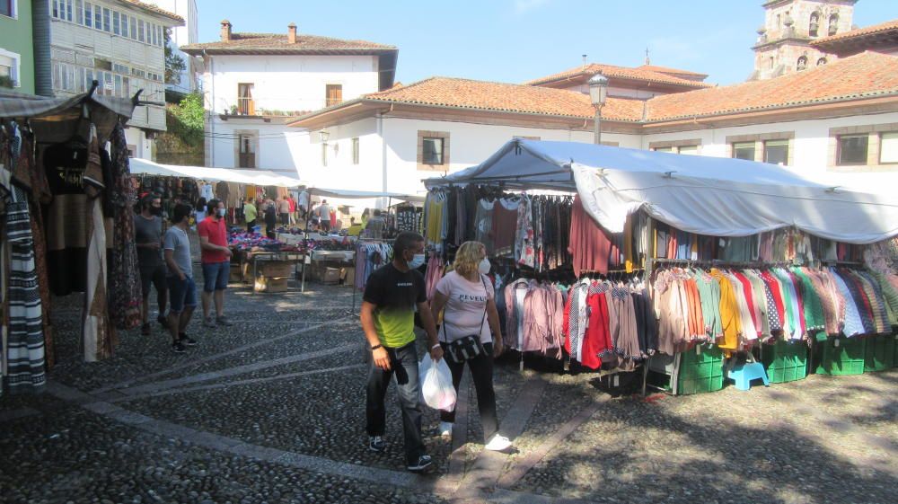 Ambiente en "la plaza" de Cangas de Onís.