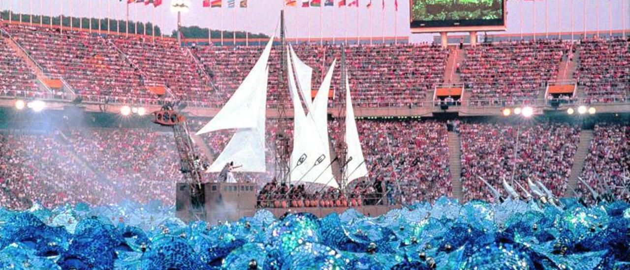 El barco de la Fura dels Baus, en la ceremonia de inauguración de las olimpiadas de Barcelona 1992.