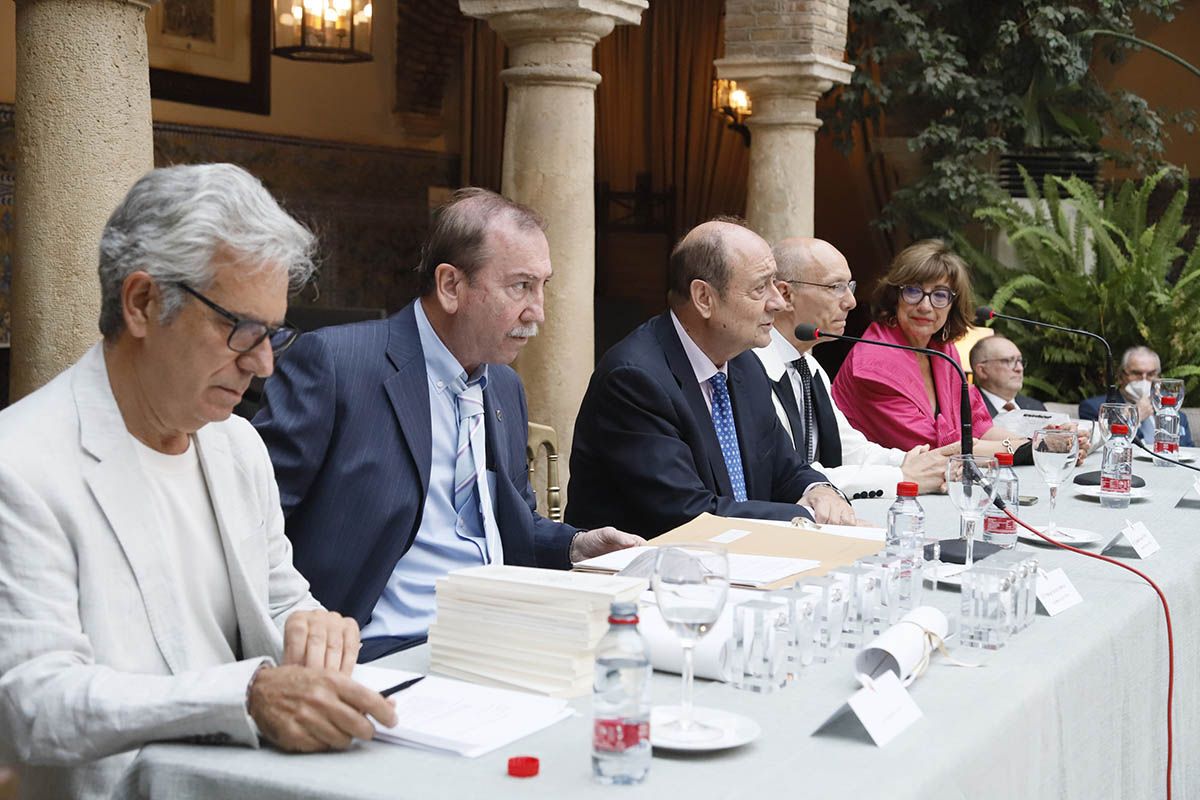 El Ateneo de Córdoba entrega sus fiambreras de plata