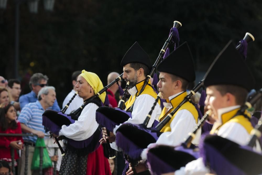 Desfile del Día de América en Asturias