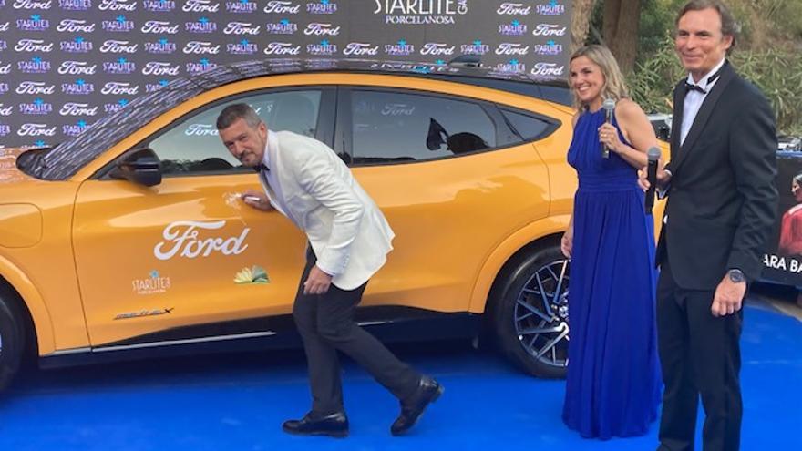 El festival Starlite celebró su gala solidaria con Antonio Banderas como anfitrión