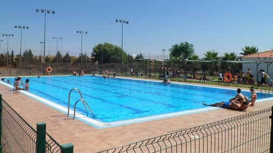 Las tres piscinas municipales de Mérida abrirán el 29 de junio