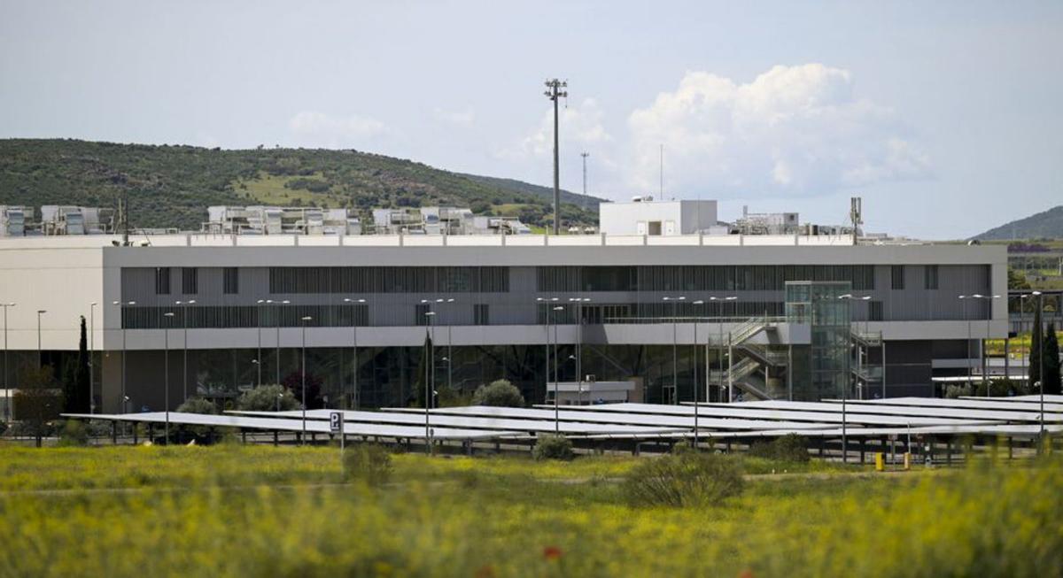 Un "ensurt" al costat de l’aeroport