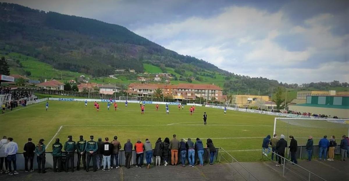 Un partido en El Zaguán.