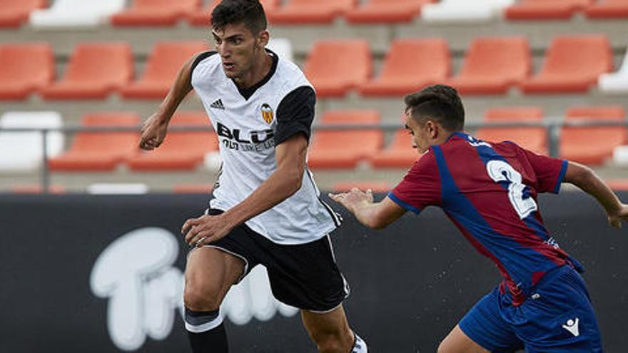 Un Rafa Mir desbocado  le da el triunfo al Mestalla