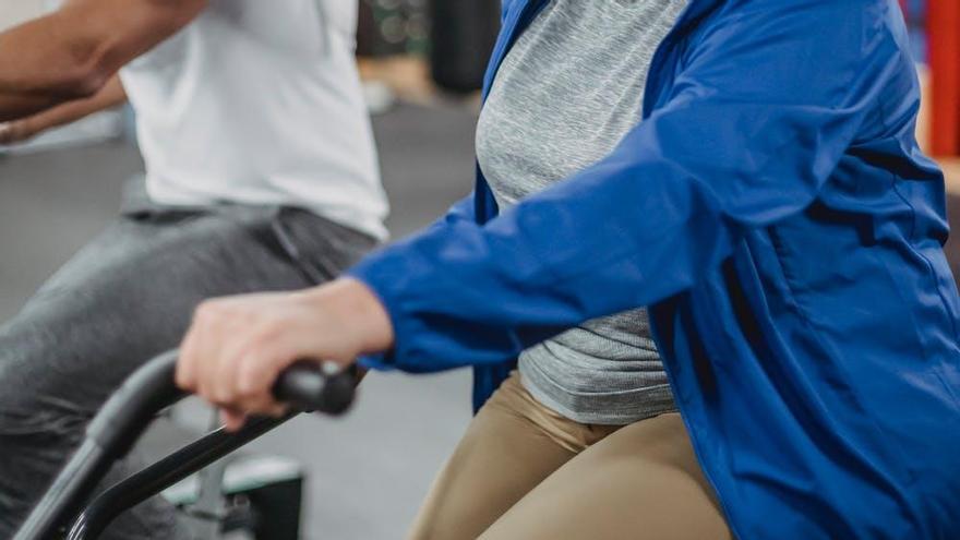 Hacer cardio por las mañanas es una de las claves para perder peso