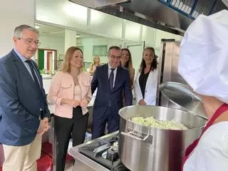 La Junta impulsa diez nuevos comedores con cocina propia en colegios de Málaga