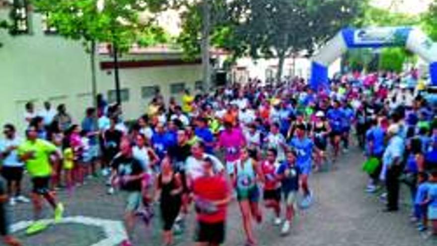 Se disputa la segunda Carrera Solidaria del centro La Dehesa con fines benéficos