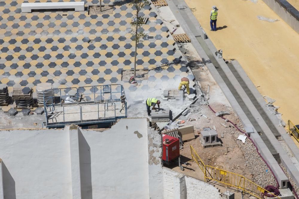 Asoma el verde en las obras del Parc Central