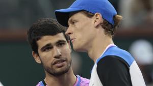 Carlos Alcaraz y Jannik Sinner, en Indian Wells.