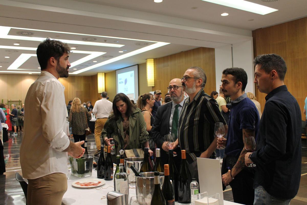 Las bodegas presentaron en el Hotel Zentro de Zaragoza sus referencias más destacadas.
