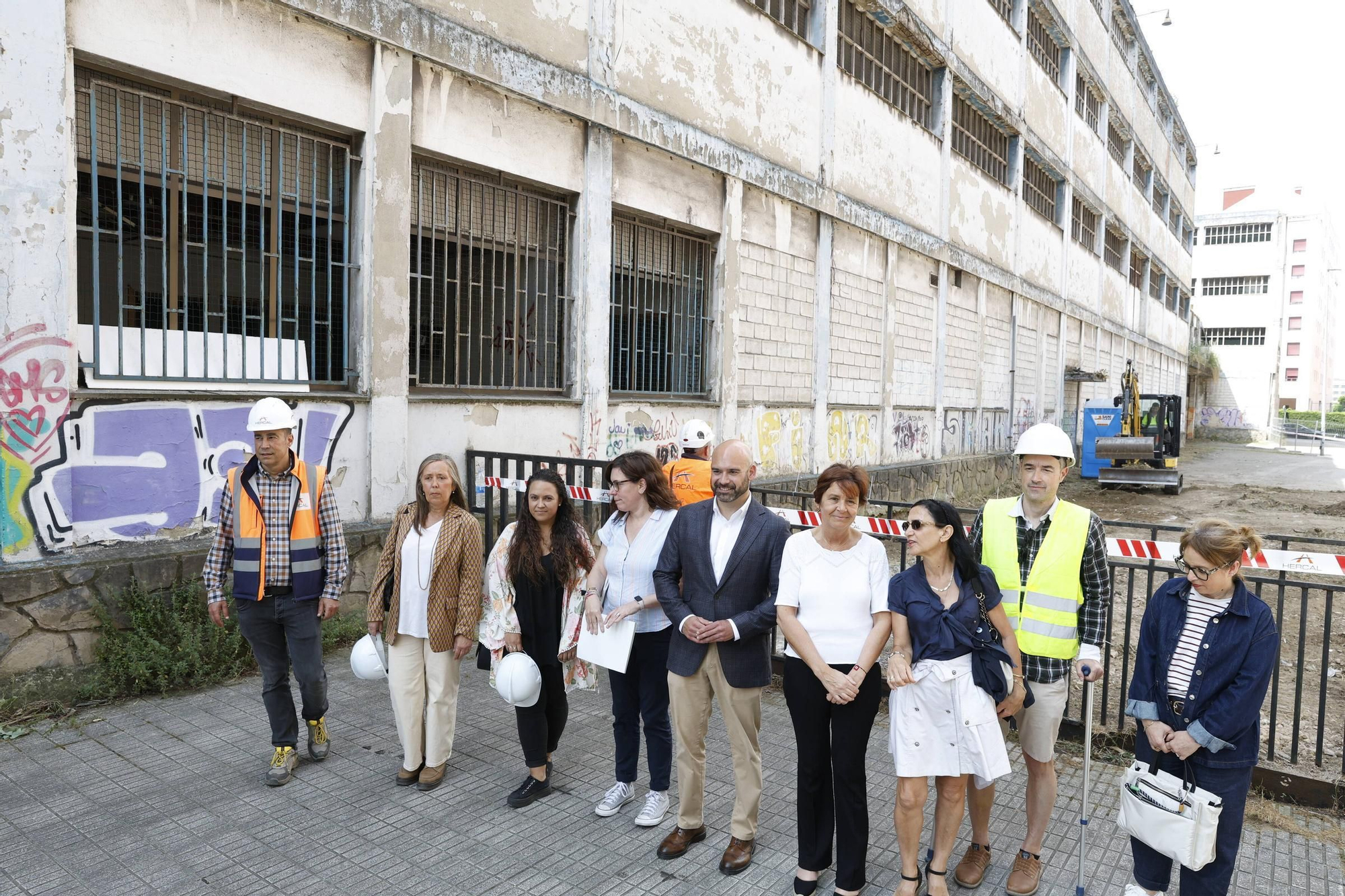 Así avanza la demolición de la nave de Flex