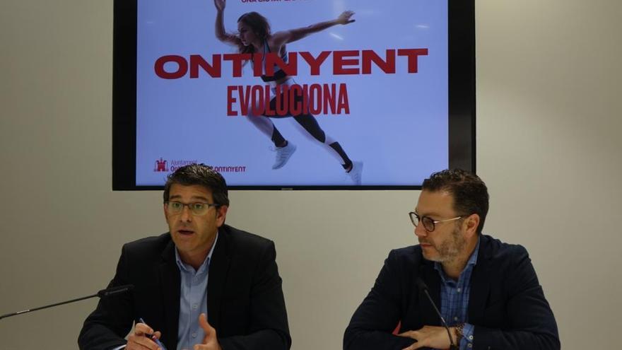 Rodríguez y Úbeda en la presentación de la campaña Ontinyent Evoluciona