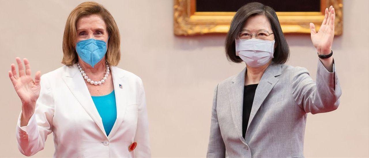 Nancy Pelosi y Tsai Ing-wen, presidenta de Taiwán.
